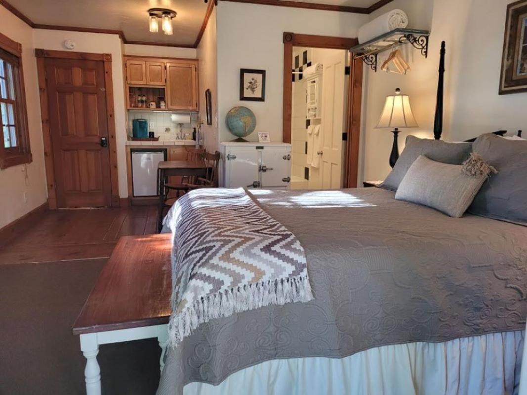 Oak Hill Inn Джулиан Екстериор снимка